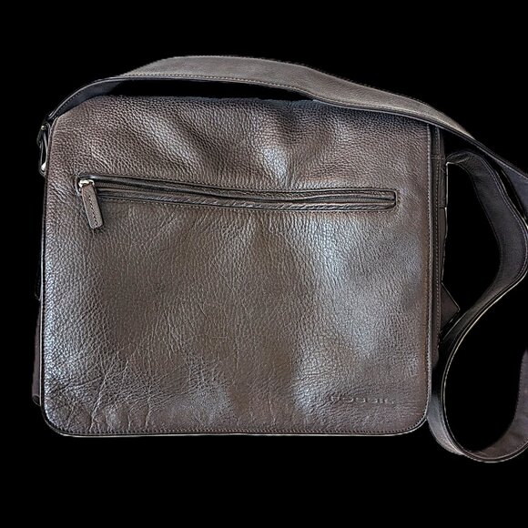 Fossil Leather Messenger Bag EUC - Picture 1 of 9